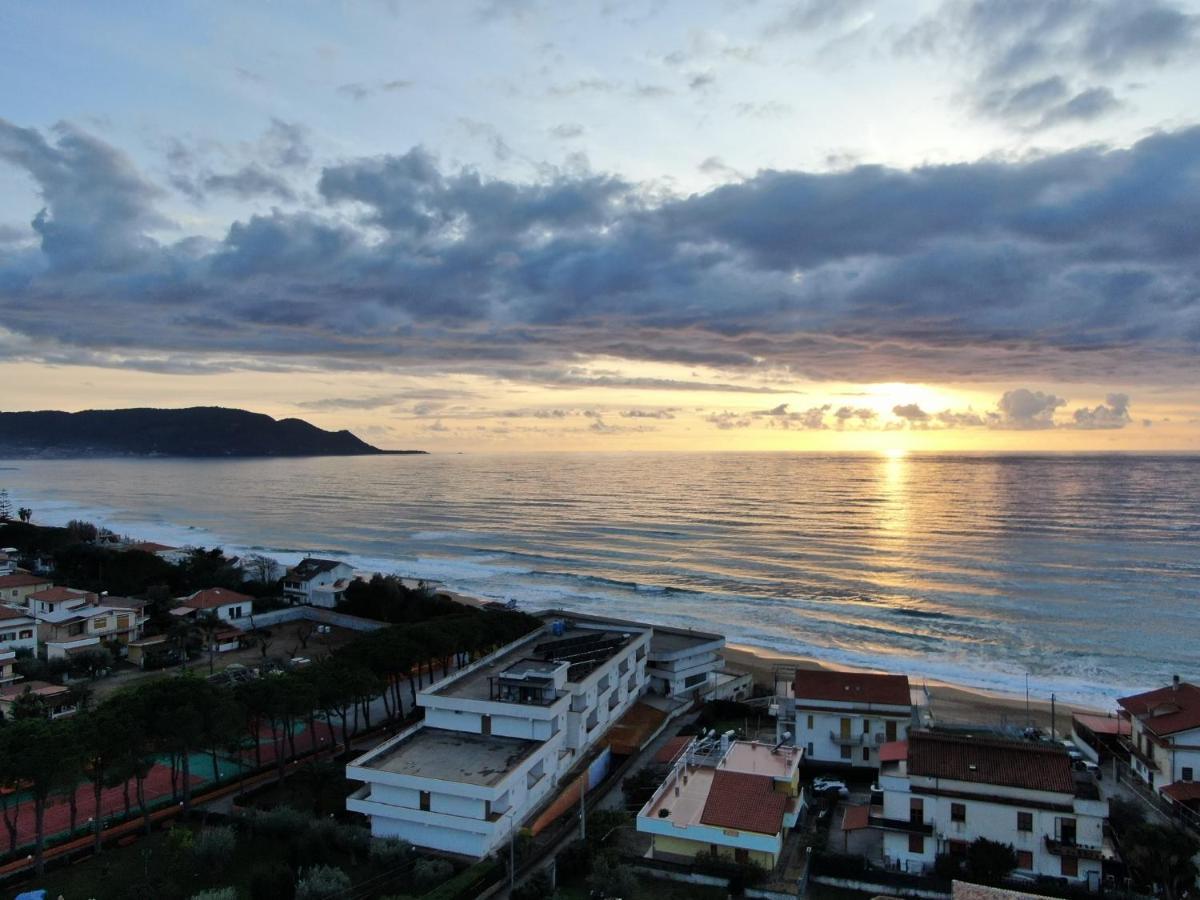 Laris Bed & Breakfast Castellabate Exterior photo